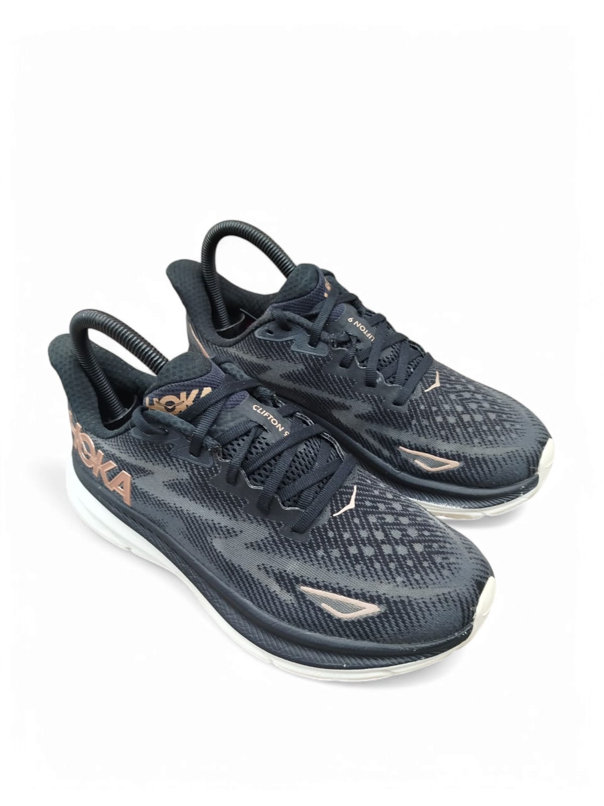 HOKA ONE ONE CLIFTON 9