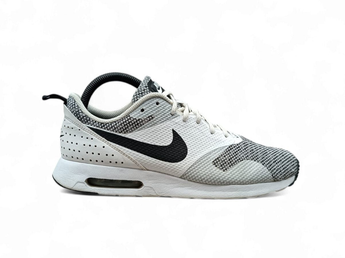 Nike Air Max Tavas Trainers White