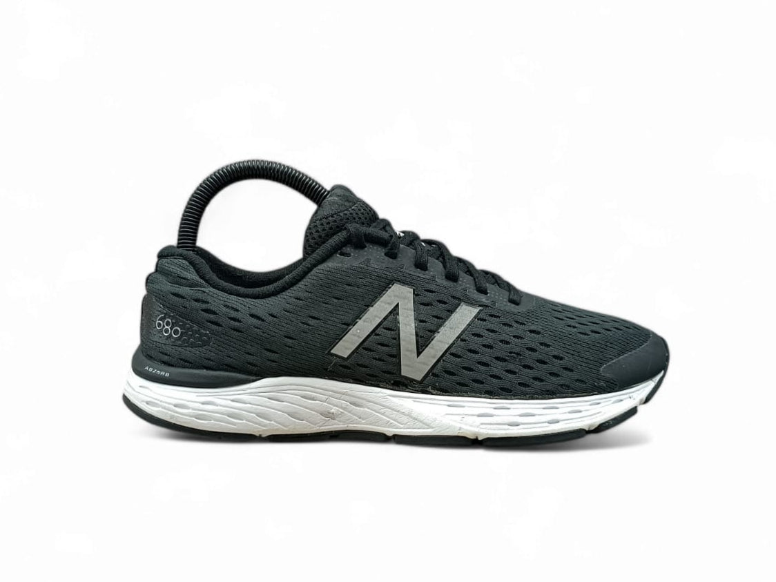 New Balance Men's 680v6