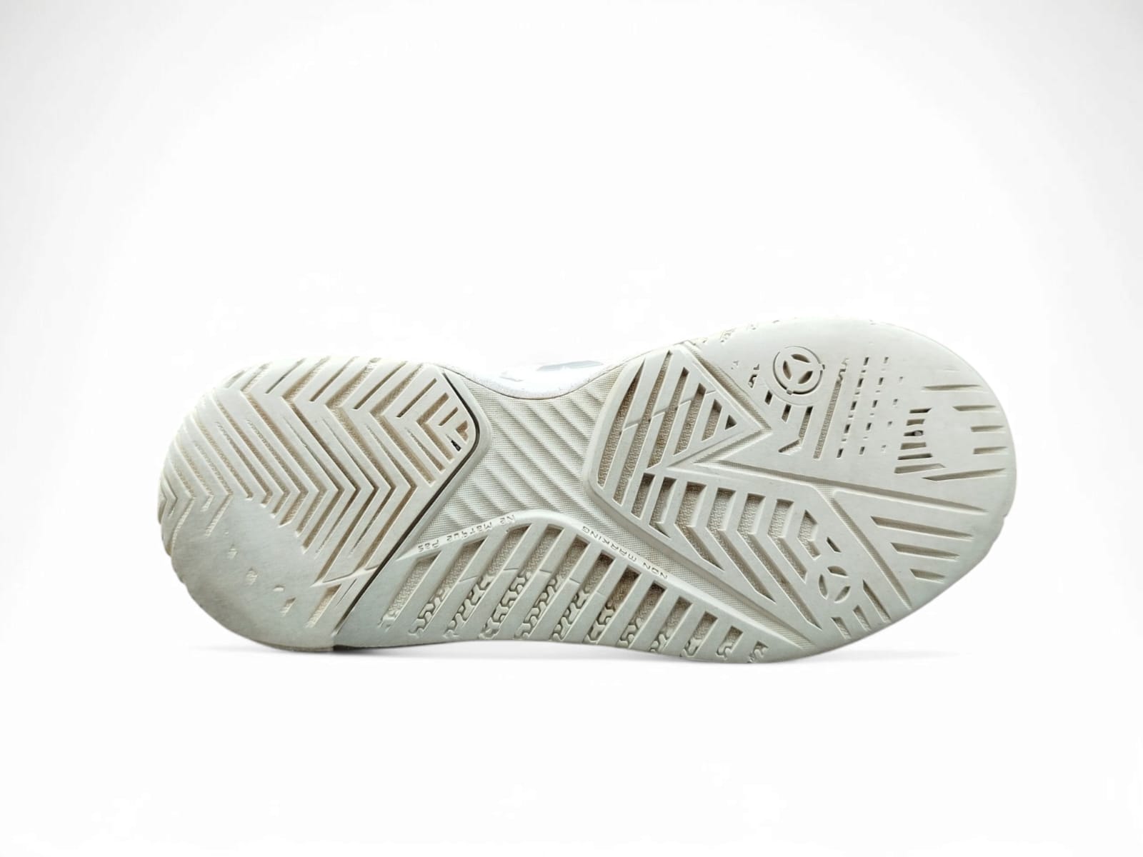 ASICS GEL-RESOLUTION 8