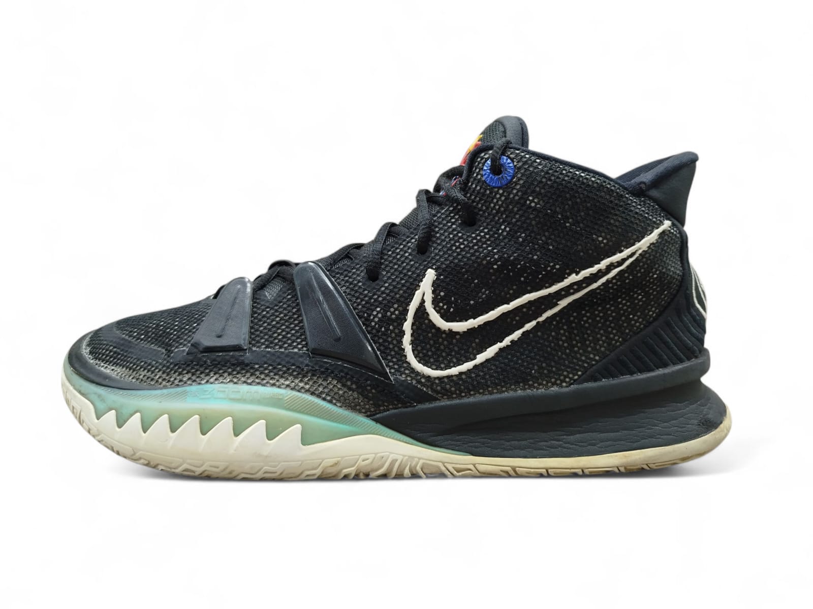 kyrie 7 pre order