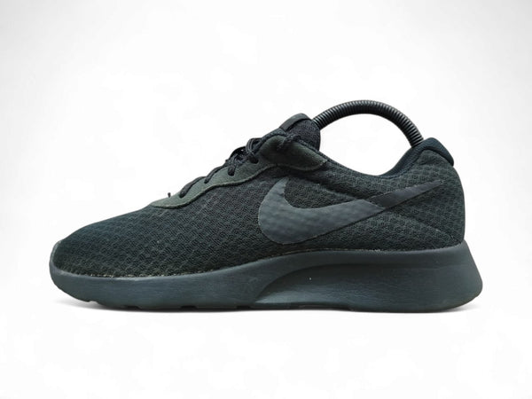 NIKE TANJUN