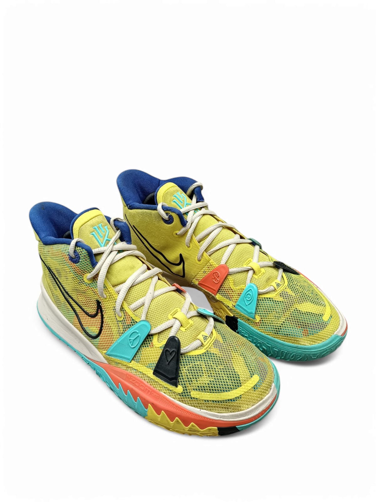 NIKE KYRIE 7 1 WORLD 1 PEOPLE