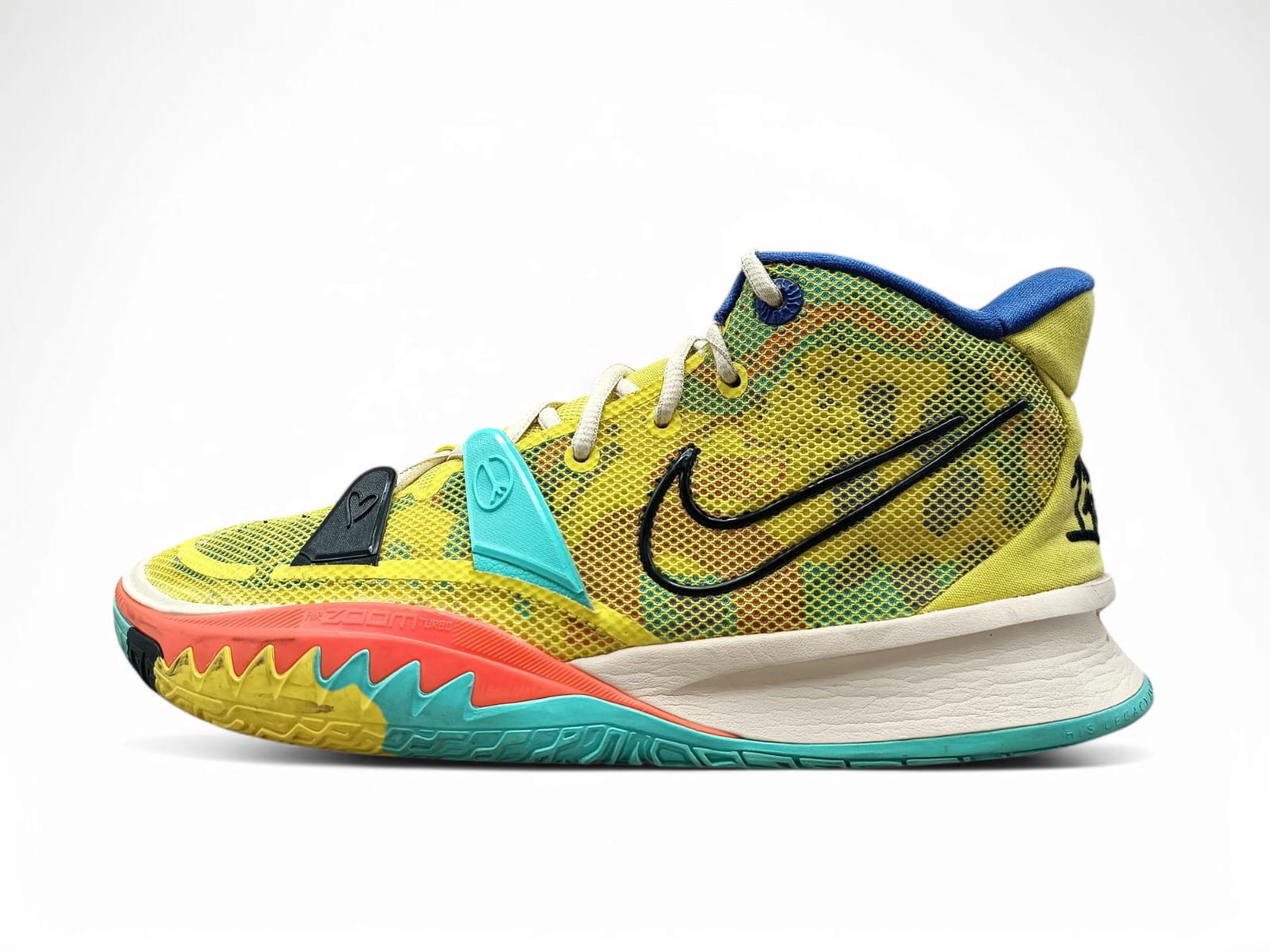 NIKE KYRIE 7 1 WORLD 1 PEOPLE