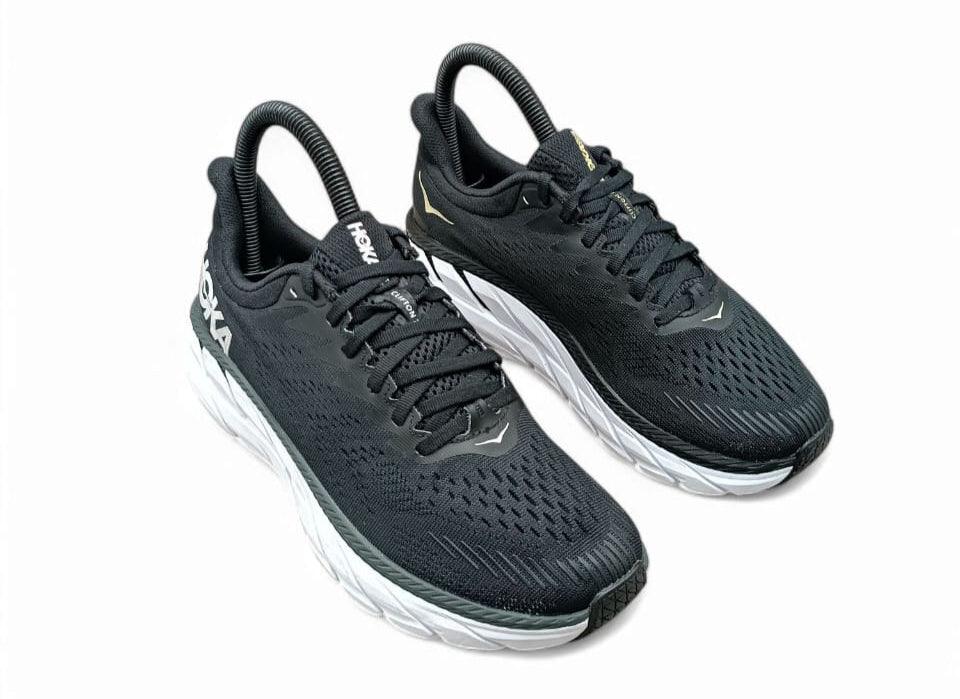 HOKA ONE ONE CLIFTON 7