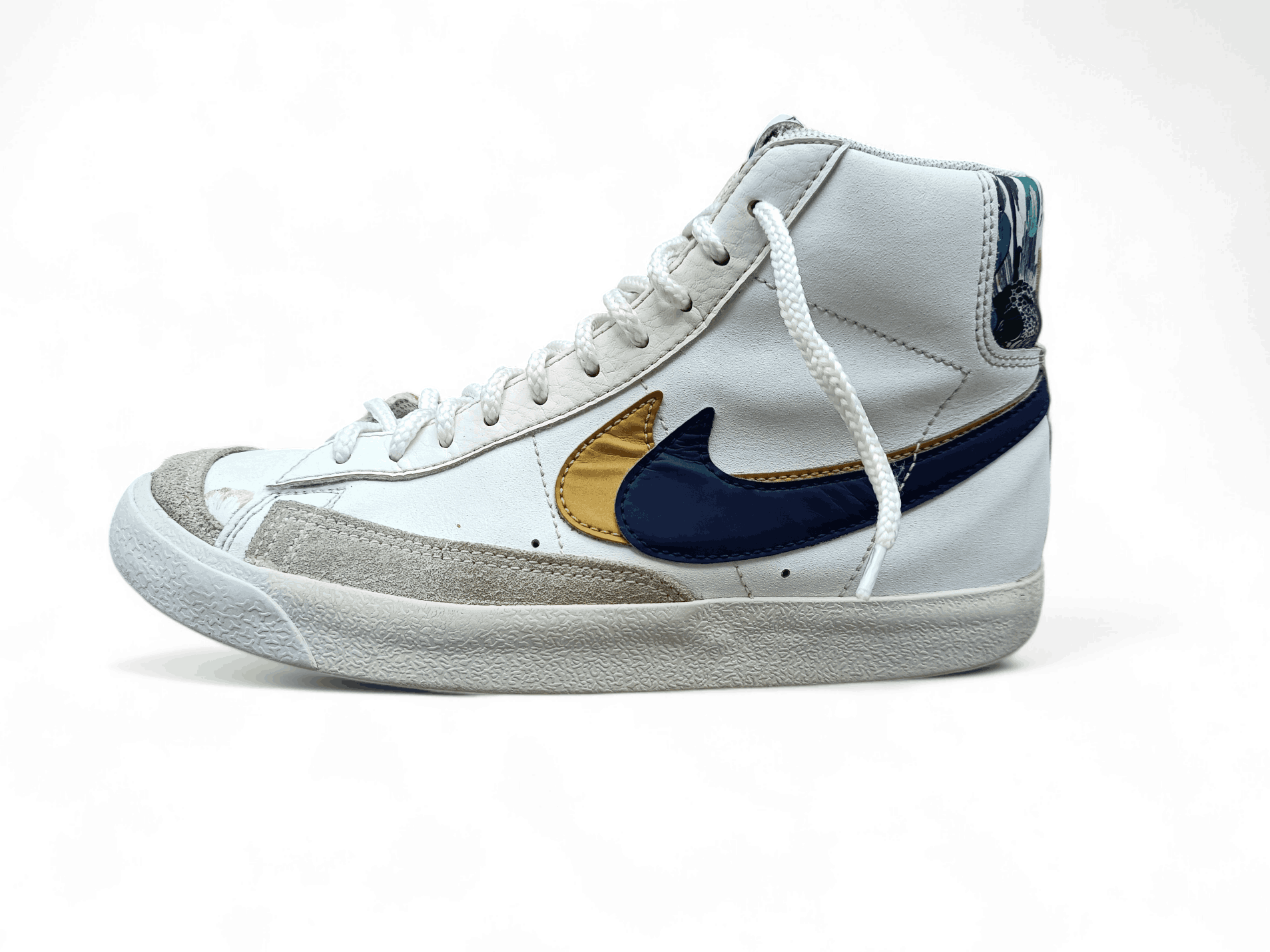 Nike Blazer Mid '77 SE GS White Blue Void Gold Grey - Tejori