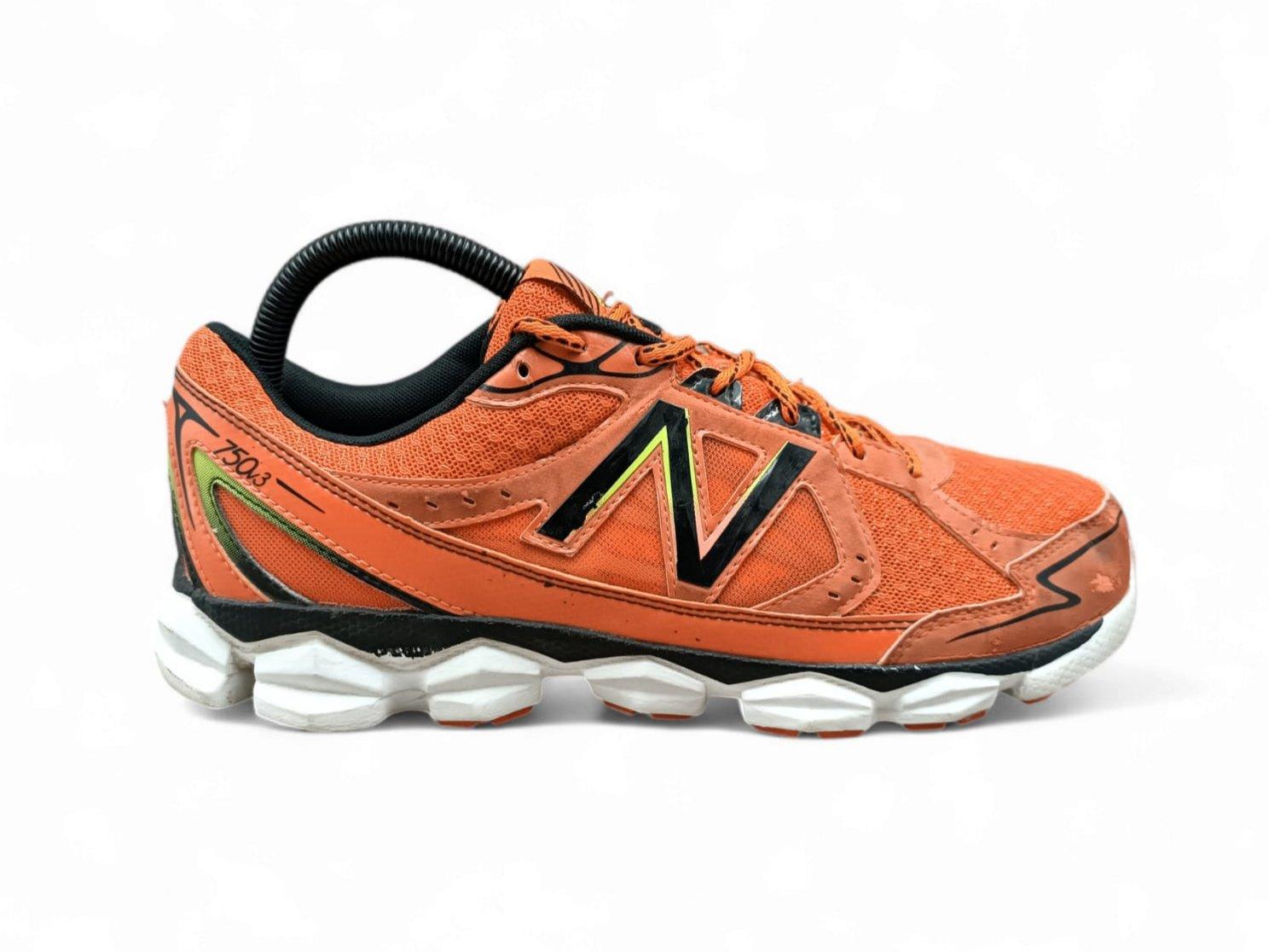 second-hand New Balance shoes